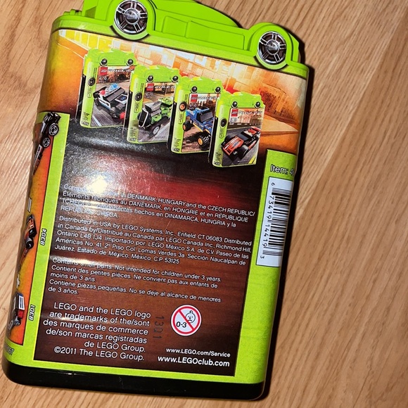 Lego 8301 Urban Enforcer - Picture 3 of 5